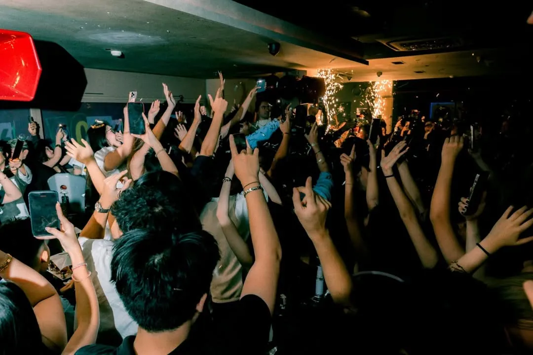 Neighborhood Club dance floor — Hip-hop night Saigon